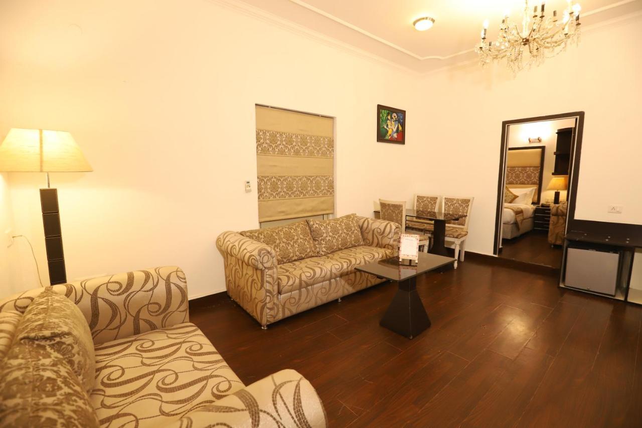 Hotel Capitol Hills - Greater Kailash Delhi New Delhi Exterior foto