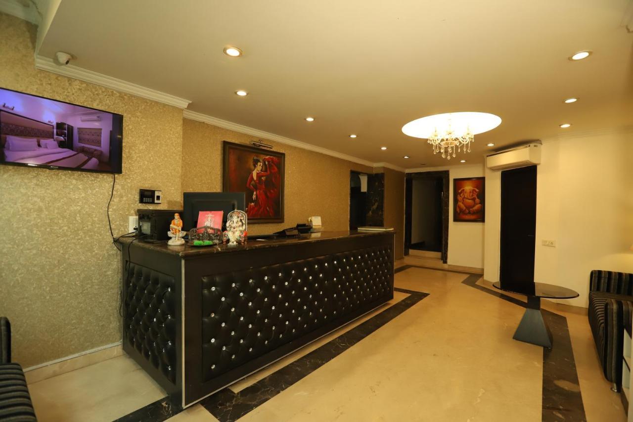 Hotel Capitol Hills - Greater Kailash Delhi New Delhi Exterior foto