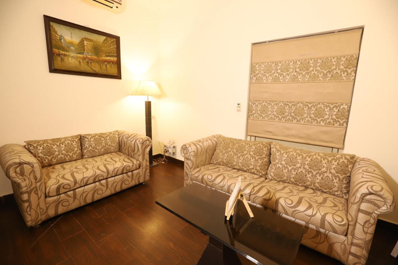 Hotel Capitol Hills - Greater Kailash Delhi New Delhi Exterior foto