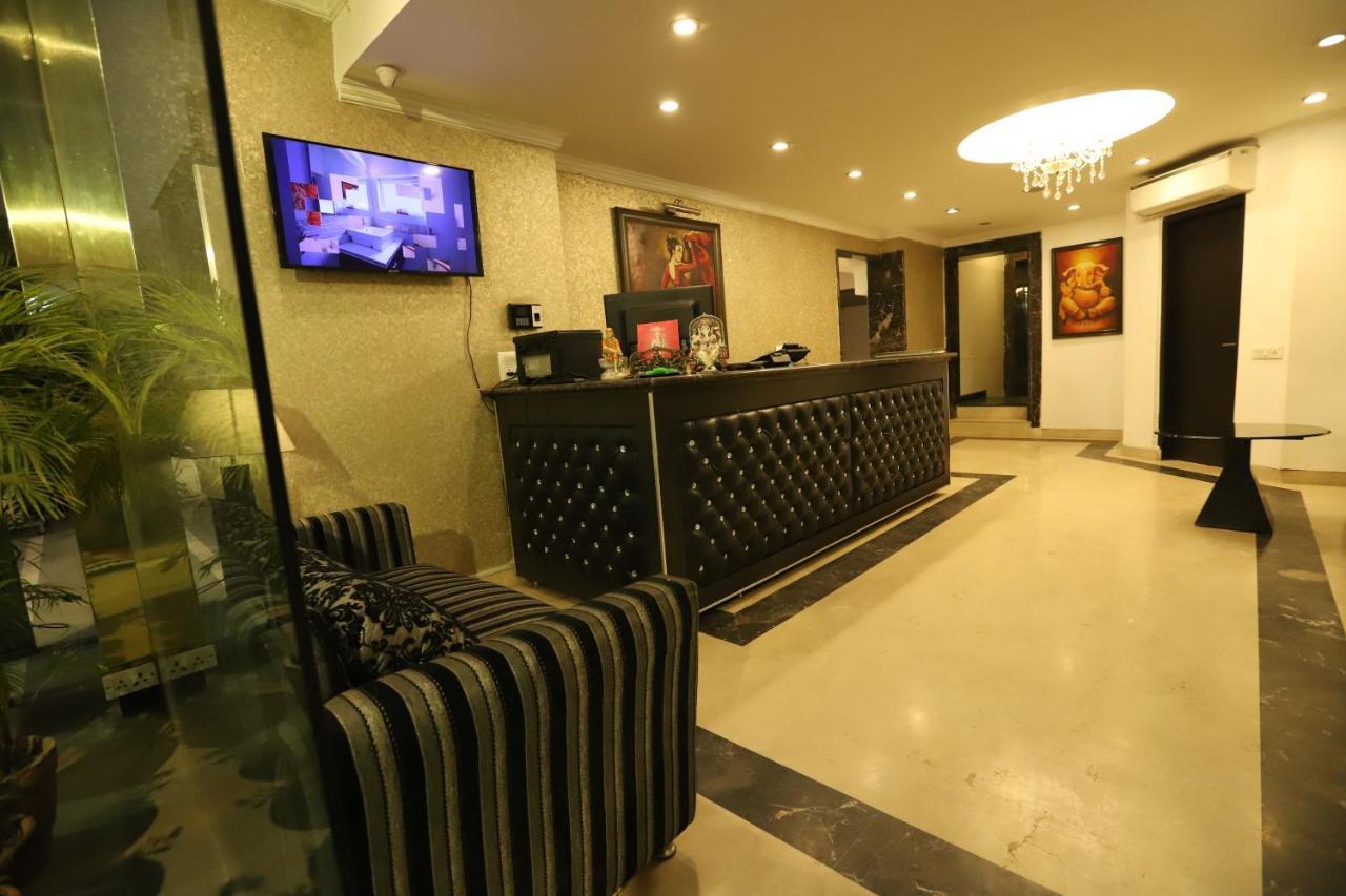 Hotel Capitol Hills - Greater Kailash Delhi New Delhi Exterior foto