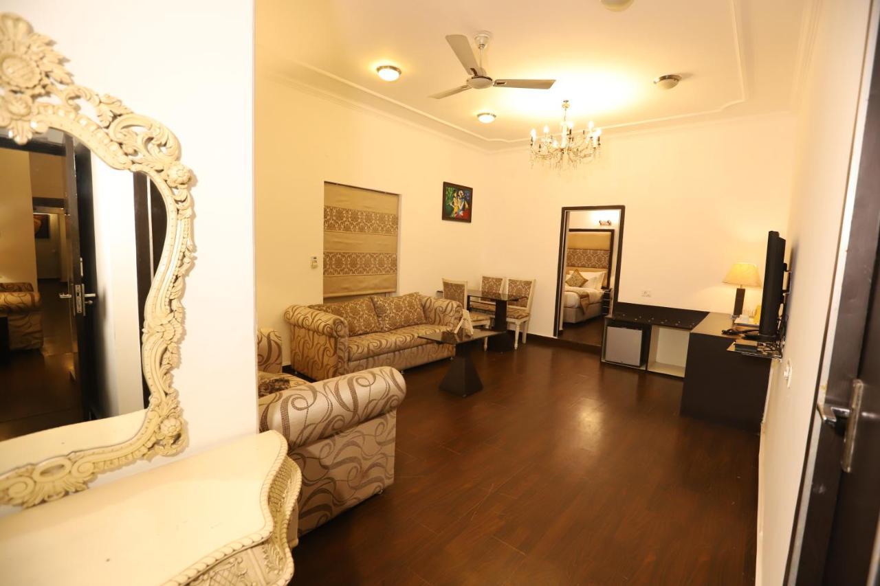 Hotel Capitol Hills - Greater Kailash Delhi New Delhi Exterior foto